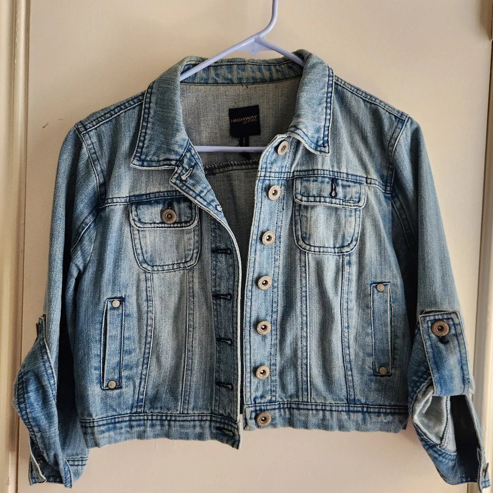 Jean jacket - Picture 1 of 2